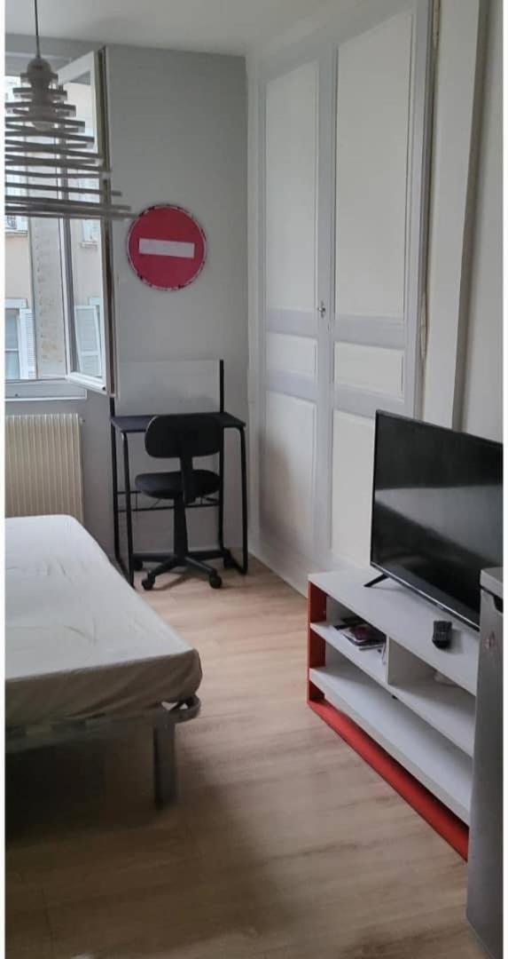 Studio Du Centre Ville 리모주 외부 사진